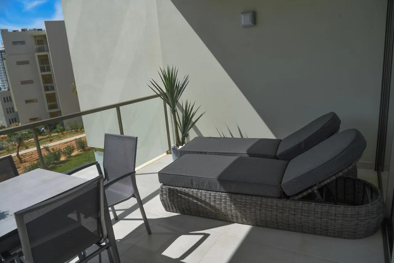 Luxury Oasis Sea View Apartment Portimao